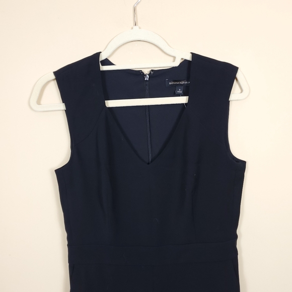 Banana Republic V-Neck Jumpsuit in Black NWOT - Picture 2 of 10